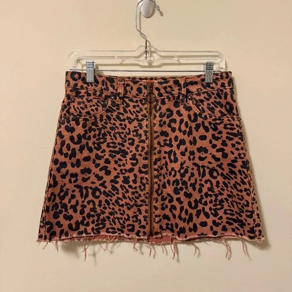 NWOT Free People zip it up printed mini skirt - Cheetah - Size 27 - Picture 4 of 7